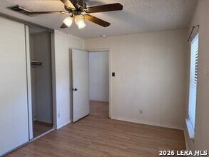 16210 Walnut Creek Dr in San Antonio, TX - Building Photo - Building Photo