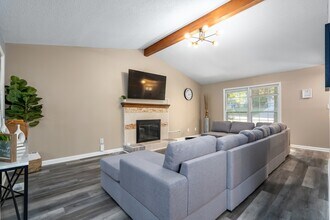 13115 Chaney Thompson Rd SE in Huntsville, AL - Building Photo - Building Photo