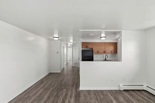 Swiss Village Apartments in Syracuse, NY - Building Photo