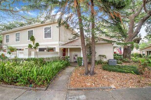 11857 Northtrail Ave in Temple Terrace, FL - Building Photo