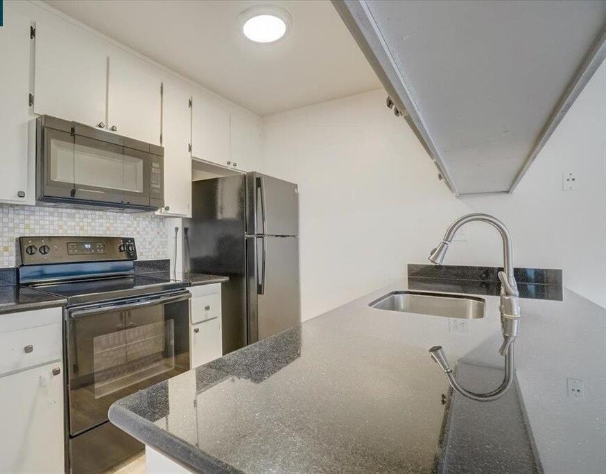 2500 Florida Ln in Antioch, CA - Building Photo