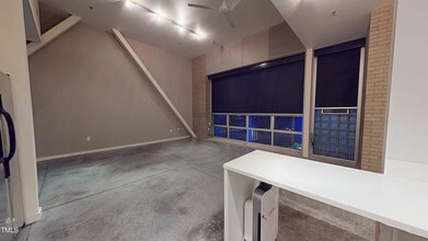 319 Fayetteville St, Unit 302 in Raleigh, NC - Building Photo - Building Photo