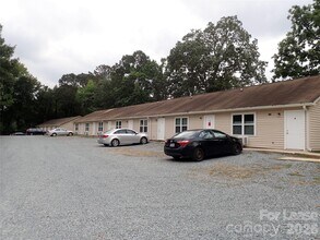 702 Cotton St in Monroe, NC - Building Photo - Building Photo