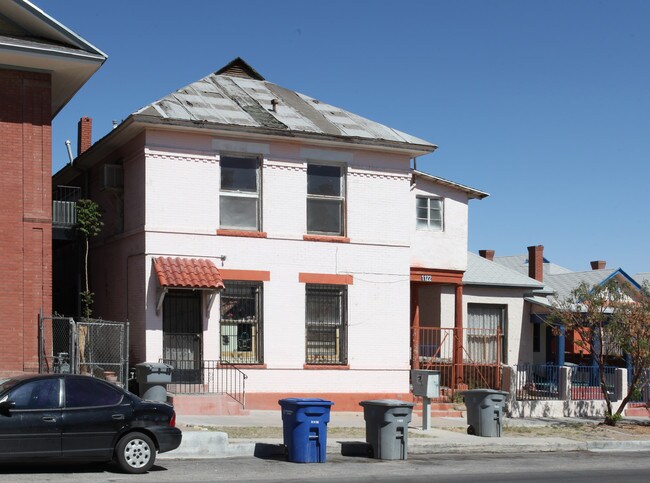 1122 El Paso St in El Paso, TX - Foto de edificio - Building Photo