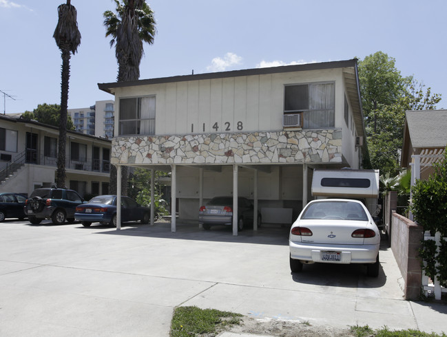 11428 Killion St in North Hollywood, CA - Foto de edificio - Building Photo