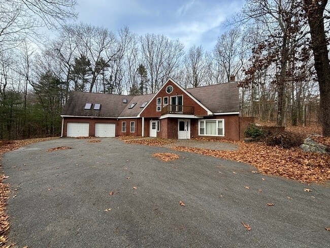 291 Old Dunstable Rd in Groton, MA - Building Photo - Building Photo