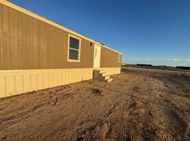 14574 W 3rd St in Odessa, TX - Building Photo