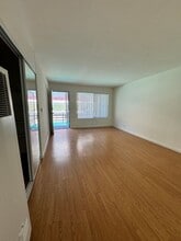 5855 Carlton Way in Los Angeles, CA - Building Photo - Building Photo
