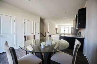 207 S Newkirk St in Baltimore, MD - Building Photo - Building Photo