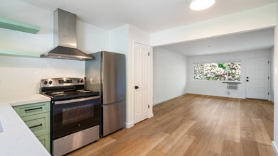 426 North St in Healdsburg, CA - Building Photo - Building Photo