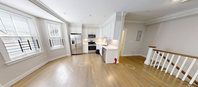 79 Linden St, Unit A