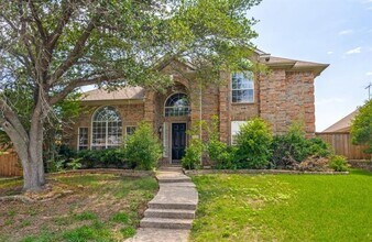 2212 Grinelle Dr in Plano, TX - Building Photo - Building Photo