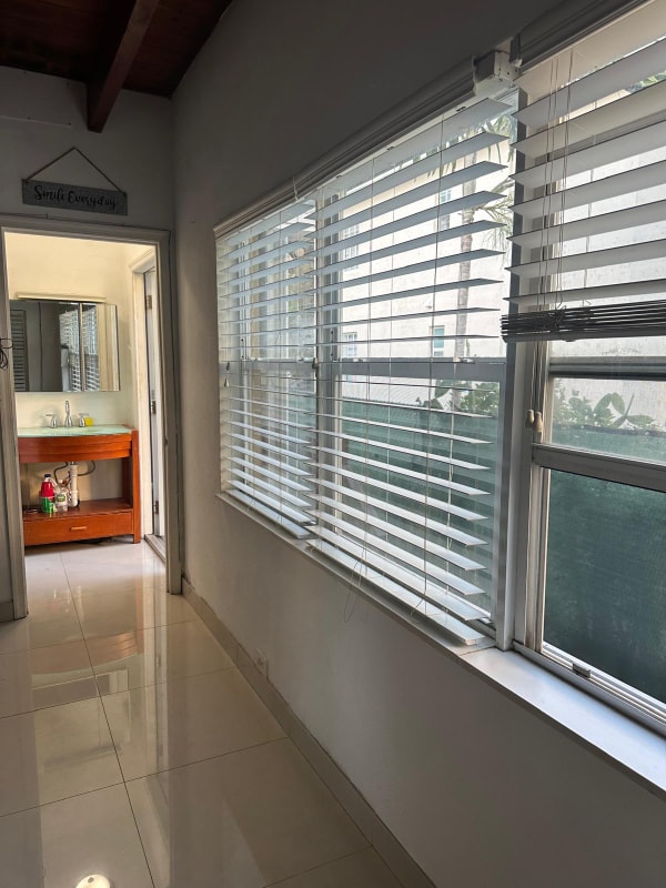 2532 SW 27th St in Miami, FL - Foto de edificio - Building Photo