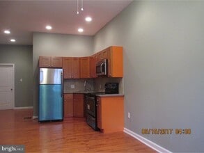 2209 Carpenter St in Philadelphia, PA - Building Photo - Building Photo