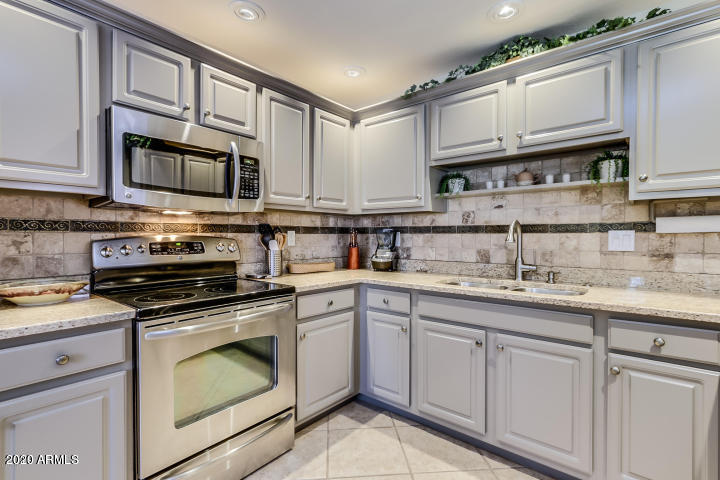 9455 E Raintree Dr in Scottsdale, AZ - Building Photo