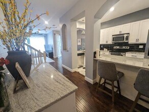 2142 Park Crescent Dr in Land O Lakes, FL - Building Photo - Building Photo