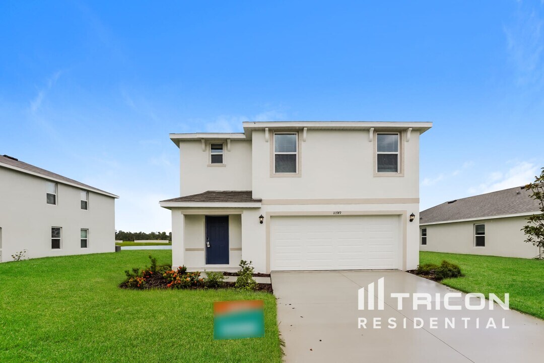 10749 Hidden Banks Gln in Parrish, FL - Building Photo
