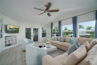 474 Peninsula Dr in Fort Pierce, FL - Building Photo - Building Photo