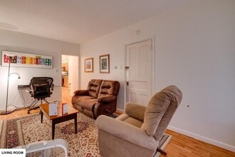 513 1/2 W James St, Unit 1 in Lancaster, PA - Building Photo - Building Photo