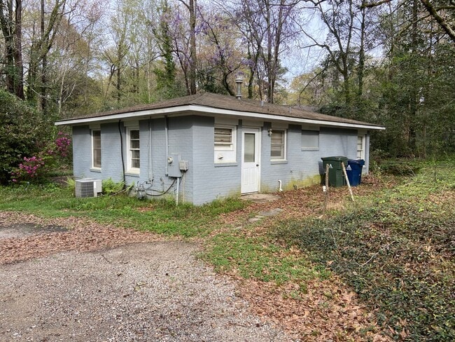 property at 1315 Azalea Dr