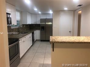 301 Bird Rd in Coral Gables, FL - Building Photo