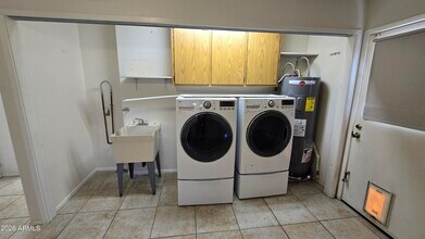 9839 W Cedar Dr in Sun City, AZ - Building Photo - Building Photo