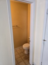 10383 Fairmont Ln in Indianapolis, IN - Foto de edificio - Building Photo