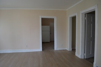 915 Sunset Ave in Utica, NY - Building Photo - Building Photo