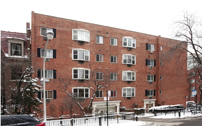 3825 N Pine Grove Ave in Chicago, IL - Foto de edificio - Building Photo