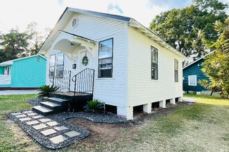 808 Gordon St in Lafayette, LA - Building Photo - Building Photo