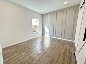 11555 Persimmon St in Willis, TX - Building Photo - Building Photo