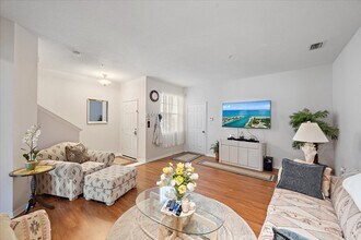 3407 Parkridge Cir in Sarasota, FL - Building Photo - Building Photo