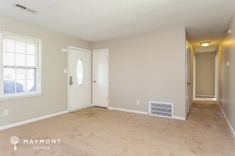 2804 Patio Pl in Greensboro, NC - Building Photo - Building Photo