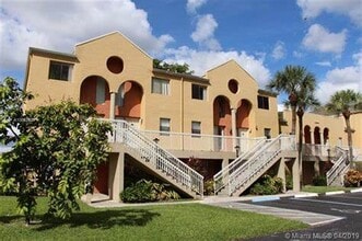 5200 NW 31st Ave, Unit 175 in Fort Lauderdale, FL - Foto de edificio - Building Photo