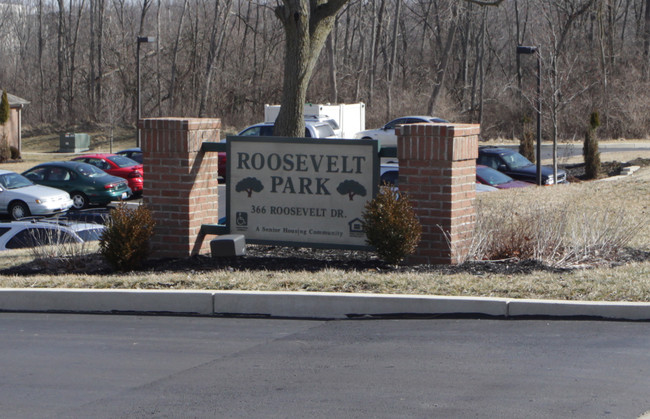 Roosevelt Park in Springfield, OH - Foto de edificio - Building Photo