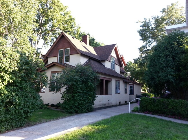 516 4th Ave SE, Unit 516 in Minneapolis, MN - Building Photo - Building Photo