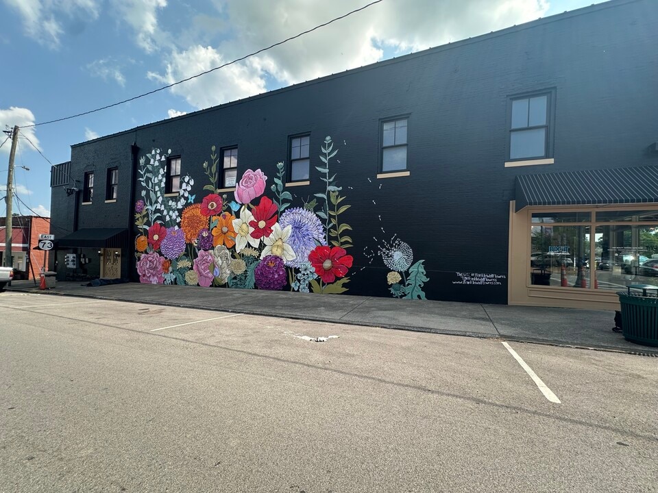 102 East Cedar St., Unit Apt.101 in Franklin, KY - Foto de edificio
