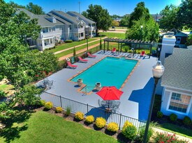 Avalon in Norman, OK - Building Photo