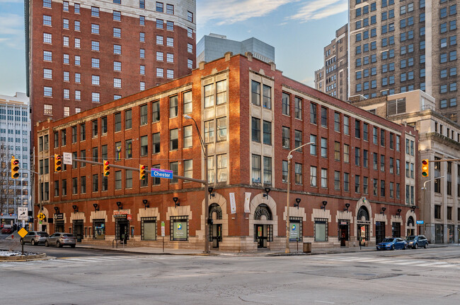 The Seasons at Perk Park in Cleveland, OH - Foto de edificio - Building Photo