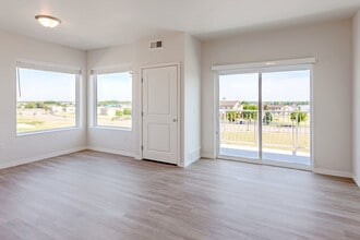 Deephaven Apartments in Monticello, MN - Foto de edificio - Interior Photo