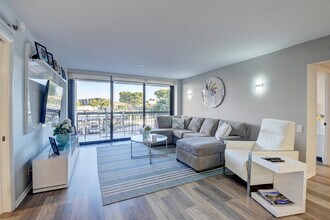 2701 N Ocean Blvd in Boca Raton, FL - Building Photo - Building Photo