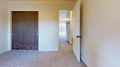 2739 Gilmore Ln in Oroville, CA - Building Photo - Building Photo