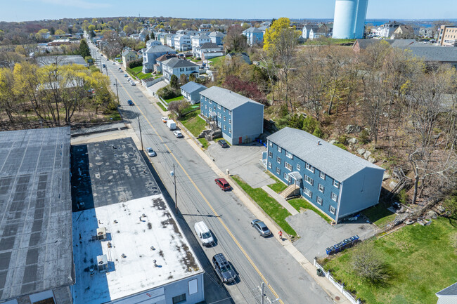 185 Shove ST in Fall River, MA - Building Photo - Building Photo