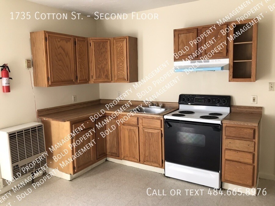 1735 Cotton St-Unit -Second Floor in Reading, PA - Building Photo