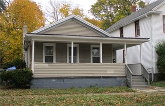 128 Bartlett St in Rochester, NY - Building Photo