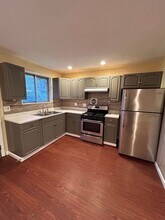 10322 Monarch Dr in St. Louis, MO - Building Photo - Building Photo
