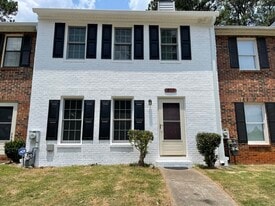 317 Timber Creek Ln SW