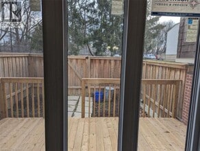 125 Bonaventure Dr in Hamilton, ON - Building Photo - Building Photo