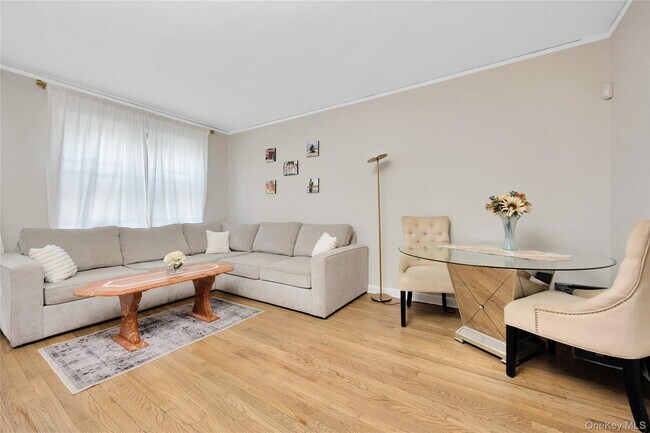 141-42 78th Rd in Queens, NY - Building Photo - Building Photo