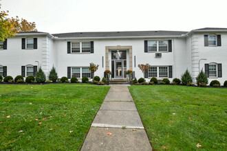 30 Poinciana Dr, Unit 6 in Dayton, OH - Foto de edificio - Building Photo